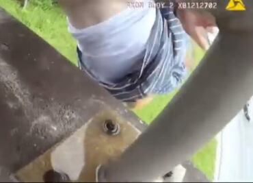 Video. Policías rescatan a joven que se arrojó de puente en Tennessee
