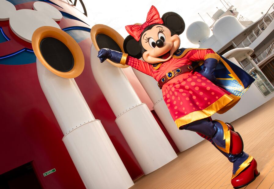 Disney Destiny. Foto cortesía Disney Cruise Line  (Kent Phillips, photographer)