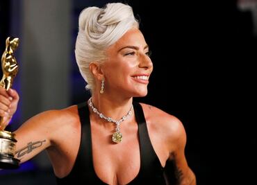 Lady Gaga y su millonario collar con el que impactó en los Oscar