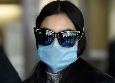 Uso correcto del cubrebocas. ¿qué lado va hacia afuera y cuál adentro?