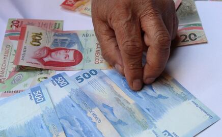 Tarjeta Bienestar: ¿Cuánto cobran de comisión los bancos por retirar dinero de la pensión?