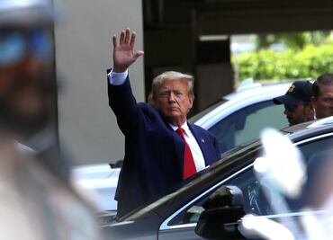 ¡Acusación histórica! Trump, fichado y procesado por cargos relacionados con documentos secretos