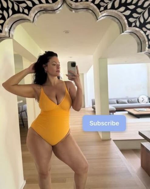 Ashley Graham. Instagram