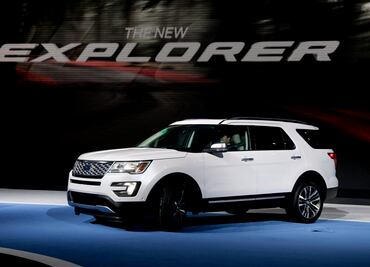 Ford retira casi 2 millones de camionetas Explorer por riesgo de piezas sueltas en esto modelos