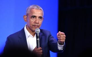 Hombre usa identidad de Obama para tramitar permiso para portar armas