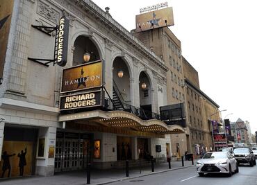 Broadway cancela algunas de sus presentaciones por aumento de covid