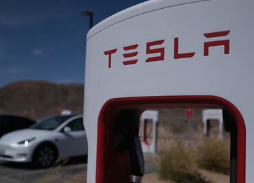 Tesla despide a docenas de empleados tras el intento de crear un sindicato