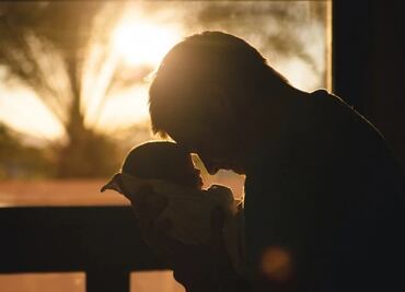 Vaticano cambia política de paternidad; da solo 3 días de licencia pagada