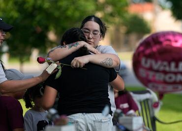 Familias de Uvalde denuncian a Meta y a la firma de Call of Duty por promocionar armas