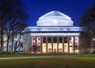 MIT encabeza la lista de las 'Mejores Universidades del Mundo'; Harvard avanza