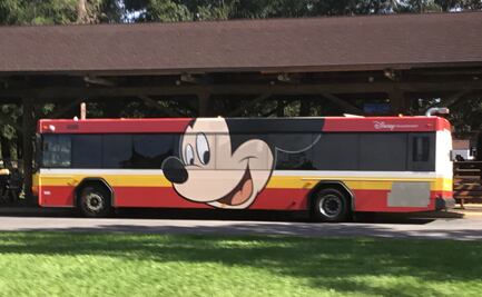 Buscan choferes de autobuses para trabajo en Disney World; pagan 17 dólares la hora