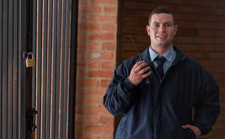 Embajada de EU busca personal de seguridad para trabajo en Michoacán; pagan $540,00 al año