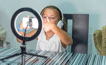 Illinois garantizará que niños influencers reciban compensación por su trabajo