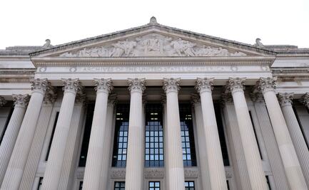 Estados Unidos: Piden a ex presidentes revisar si tienen documentos secretos