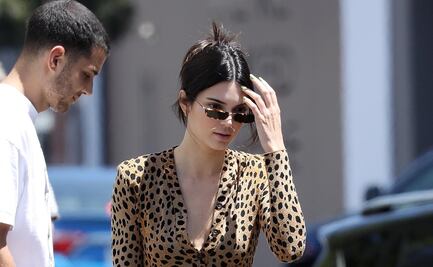 Kendall Jenner presume cintura diminuta y shorts ajustados