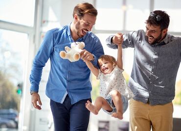 Hay más de 1.2 millones de hogares formados por parejas homosexuales en EU