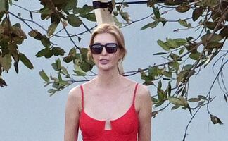 Ivanka Trump arrasa con traje de baño al estilo ‘Baywatch’ en su mansión de 24 millones de dólares