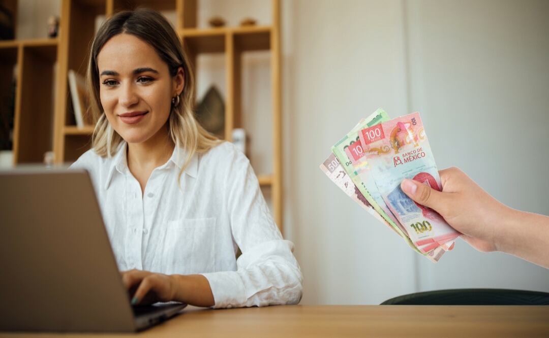 Aguinaldo 2024: ¿Los freelancers tienen derecho a aguinaldo? Esto dice la ley. Foto: iStock / Edgar BJ