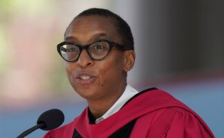 Rectora de la Universidad de Harvard renuncia tras polémicas por antisemitismo y plagio