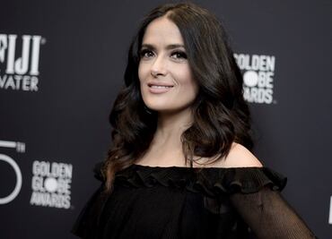 Salma Hayek presume ‘cuerpo de sirena’ en la playa
