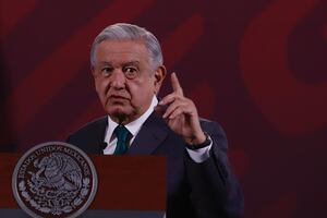 AMLO arremete contra gobernador Greg Abbott: "Es antimexicano, se olvida de que Texas era de México"
