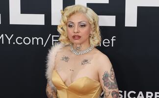 Mon Laferte se sincera sobre su historia de abuso, adicciones y cáncer: “Fui violada a los 7 años, a los 11 empecé a tomar”