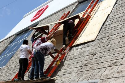 Quintana Roo se prepara para el impacto del huracán Beryl; alistan refugios y evacuaciones