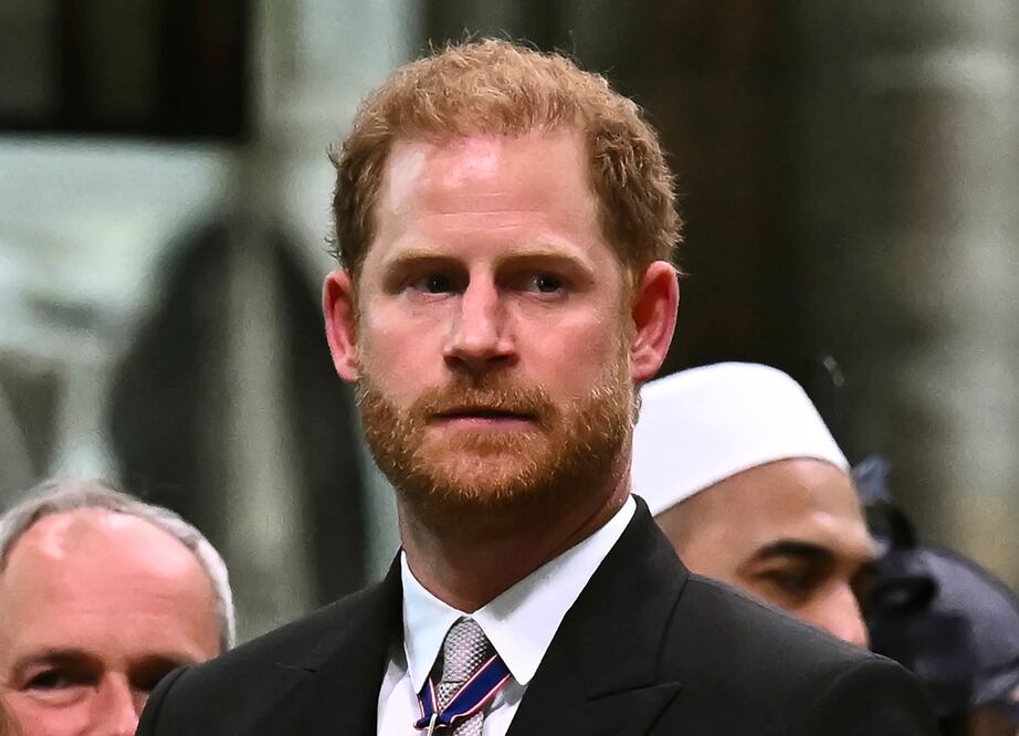 Príncipe Harry llega a Londres para visitar a su padre, el rey Carlos III, ¿habrá reconciliación familiar? (Ben Stansall/Pool photo via AP, File)