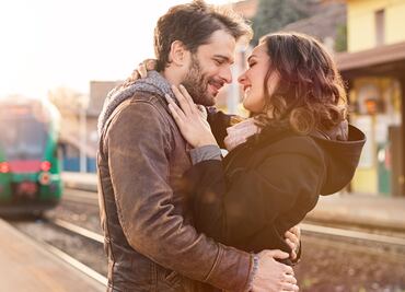 San Valentín. Parejas viajeras podrán recorrer EU de forma gratuita