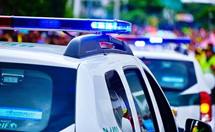 Arrestan a 7 por dirigir saludos nazis a familia afroamericana