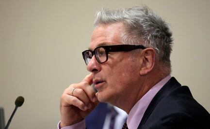 Fiscalía acusa a Alec Baldwin de “imprudente” y de violar "reglas fundamentales" del set