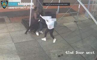 Video. Atacan a asiáticas por usar cubrebocas en Nueva York