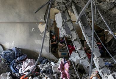 Israel libera director palestino ganador del Oscar atacado por colonos en Cisjordania