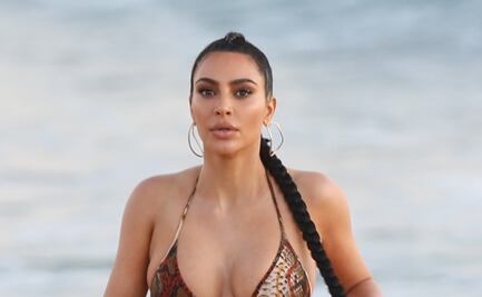 Kim Kardashian conquista con microbikini verde en el jacuzzi 