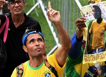 "Pelé eterno": así los brasileños se despiden del rey del fútbol