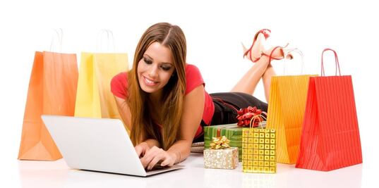 Tiendas de lujo en EU compiten con artículos de segunda mano