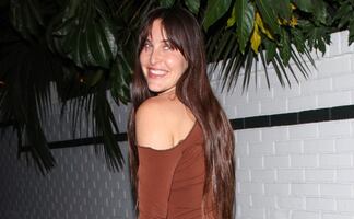 Hija de Demi Moore se luce con arriesgado vestido “abierto” y deslumbra