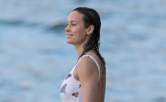 El traje de baño con el que Brie Larson deslumbró Hawái