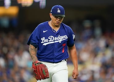 Julio Urías, estrella de los Dodgers, en la cuerda floja; MLB lo suspende