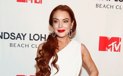 Lindsay Lohan arrasa con minifalda en sesión de fotos