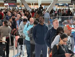 Miles de vuelos retrasados en EU por escasez de controladores: estos son los aeropuertos con más afectaciones