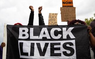 Estudiantes exhiben racismo por parte de sus profesores en Connecticut 