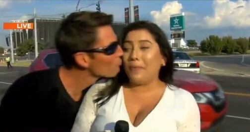 Hombre genera polémica al acosar a reportera en plena transmisión