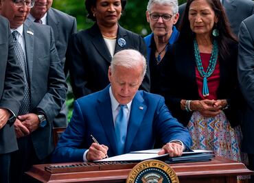 Biden admite sufrimiento indígena en marco del Día de Colón