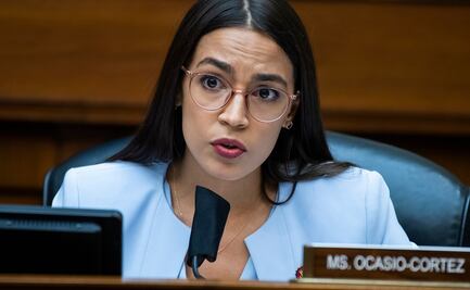 Alexandria Ocasio-Cortez revela que fue agredida sexualmente