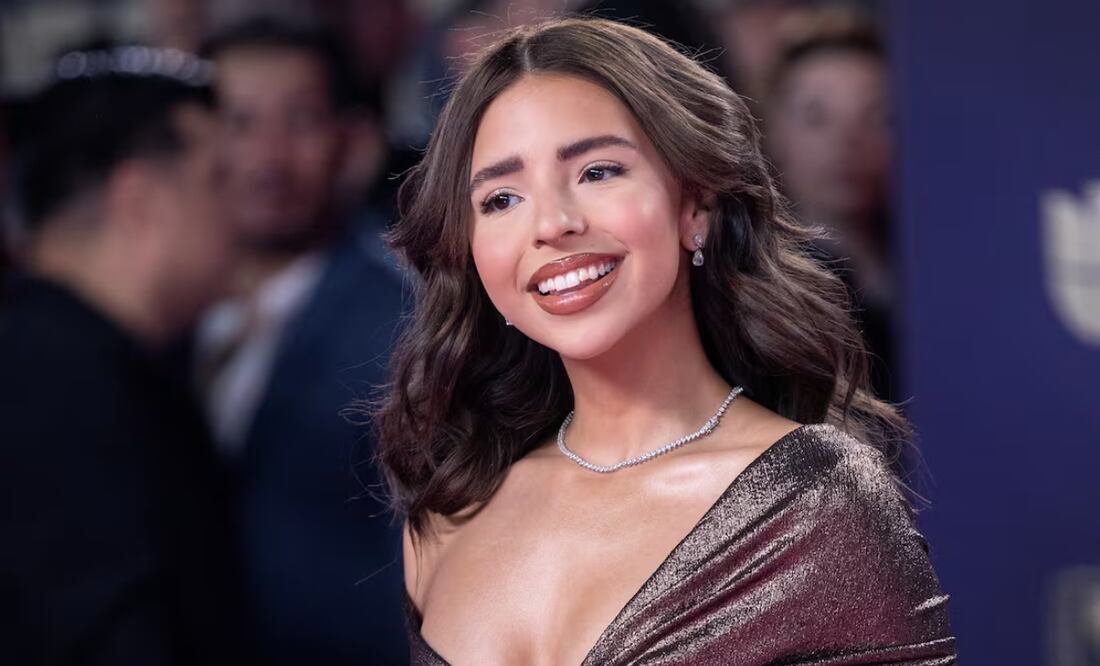 Ángela Aguilar dice que ganancias de su gira en EU serán para los migrantes y redes reaccionan: “Ni así te perdonamos”. Foto: EFE