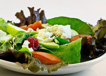 Alertan por ensalada fresca contaminada con listeria en Estados Unidos