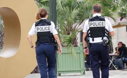 Suspenden a policías por patear a mujer con problemas de salud mental