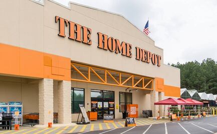 Perro muerde en el rostro a mujer en Home Depot de Estados Unidos