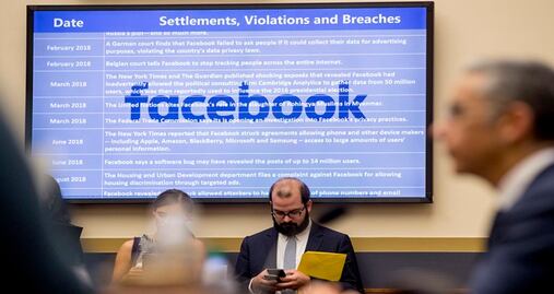 Multan a Facebook con 5,000 mdd por violaciones a la privacidad